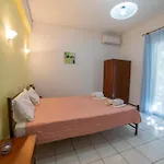 Apartment's Eleni 2 Καμένα Βούρλα