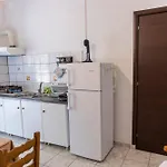 Διαμέρισμα Apartment's Eleni 2 Καμένα Βούρλα